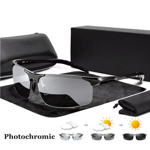 Photochromic sunglasses with polarized lens